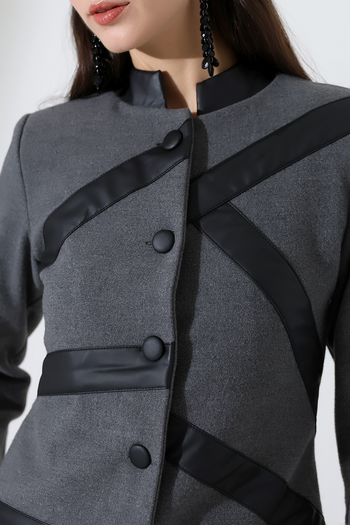 Close up cashmere coat in grey